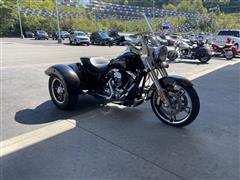 2016 Harley-Davidson FLRT Freewheeler  2016 Harley-Davidson FLRT Freewheeler