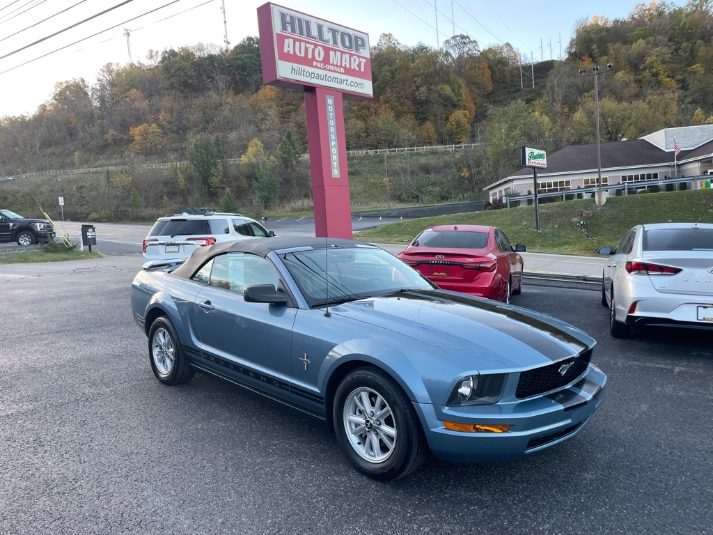 Ford Mustang V6 Deluxe Convertible 2005 Ford Mustang V6 Deluxe Convertible 2005