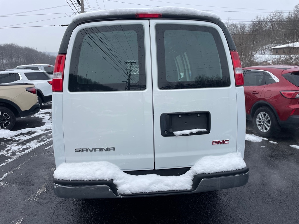GMC Savana G2500 Cargo 2023