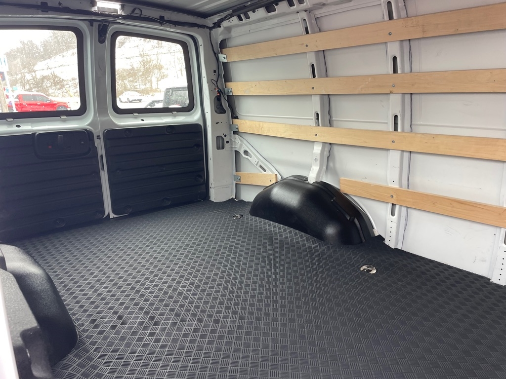 GMC Savana G2500 Cargo 2023