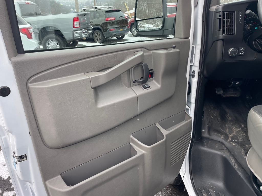 GMC Savana G2500 Cargo 2023