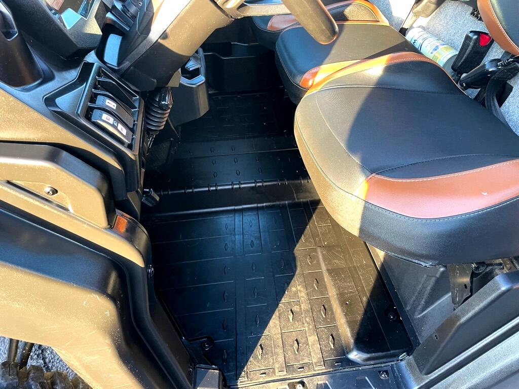 Can-Am Defender Limited Cab HD10  2022