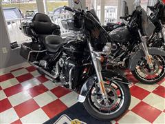 2014 Harley-Davidson FLHTK 