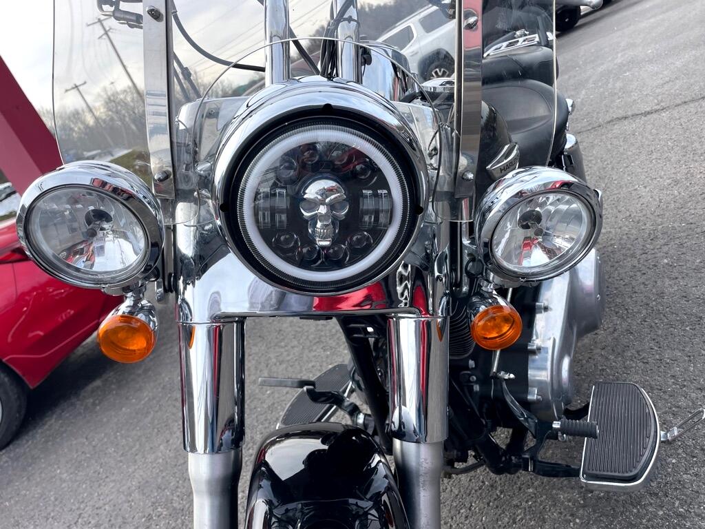 Harley-Davidson FLD103  2016