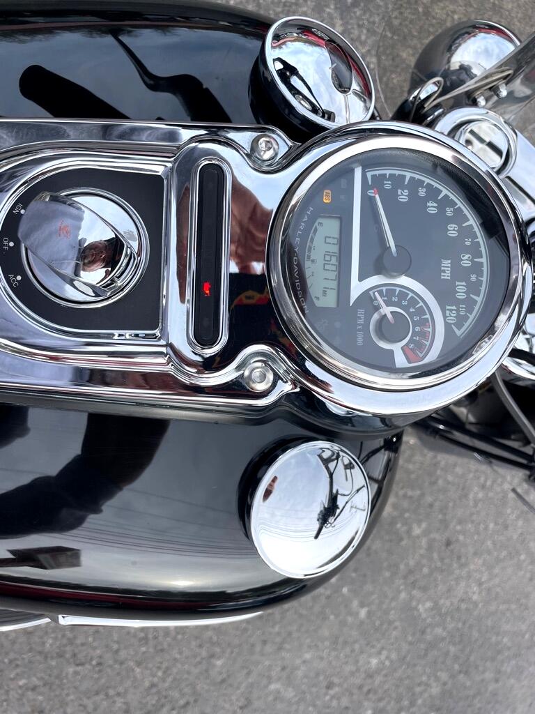 Harley-Davidson FLD103  2016