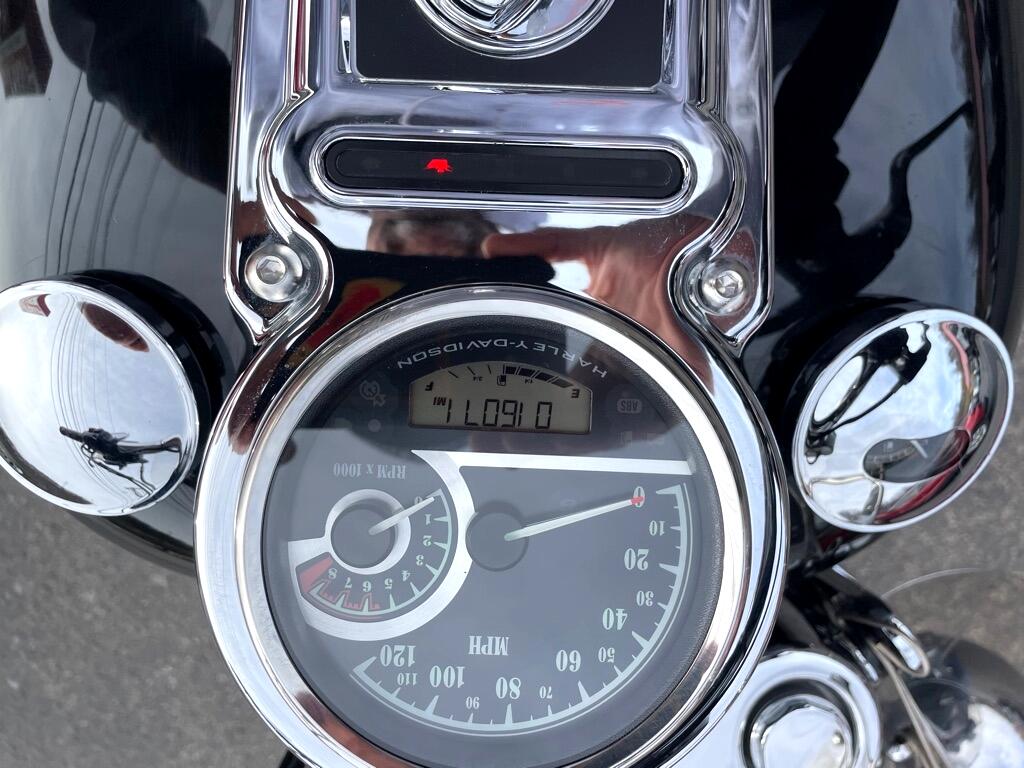 Harley-Davidson FLD103  2016