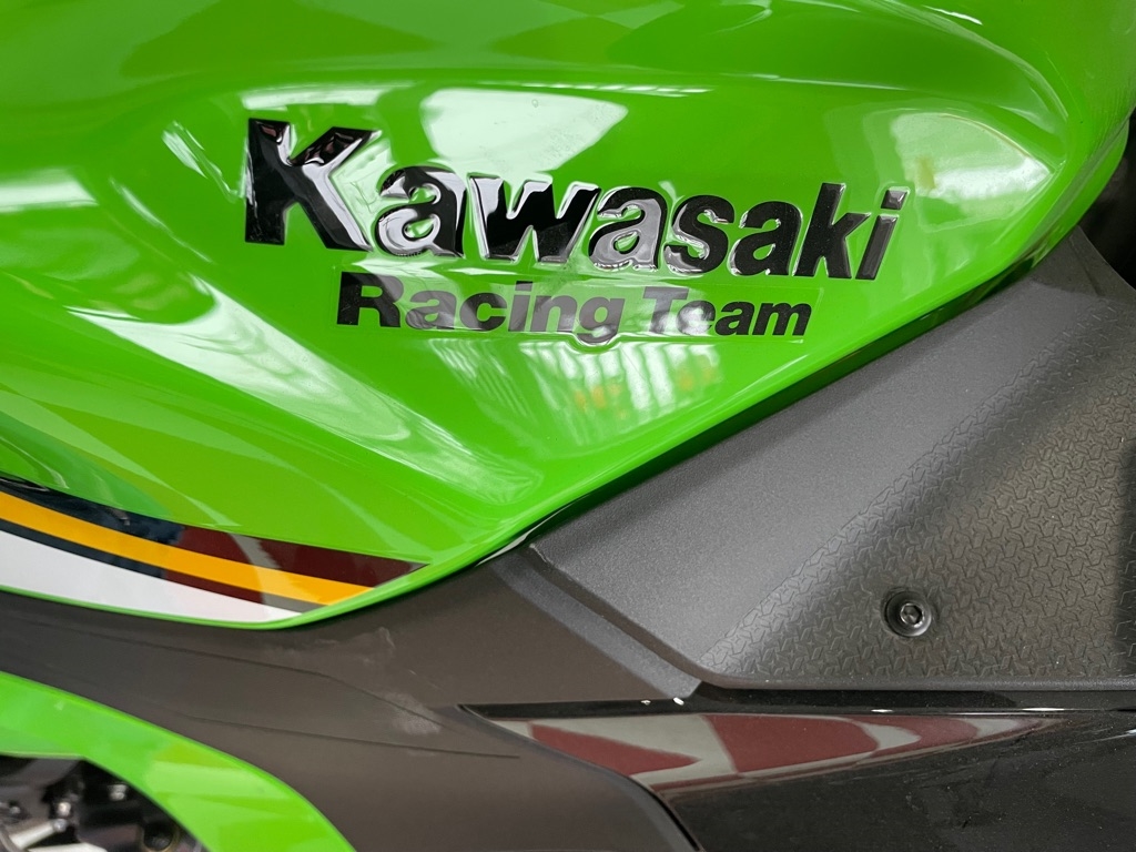Kawasaki EX500  2025