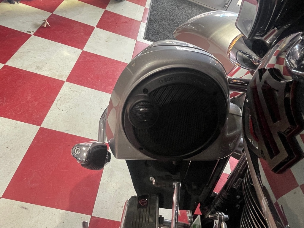 Harley-Davidson FLHXSE  2019