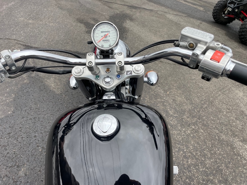 Honda VT1100C2  2004