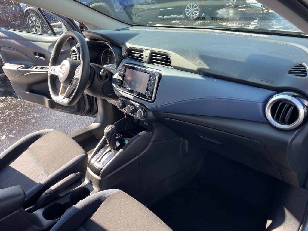 Nissan Versa SV 2025