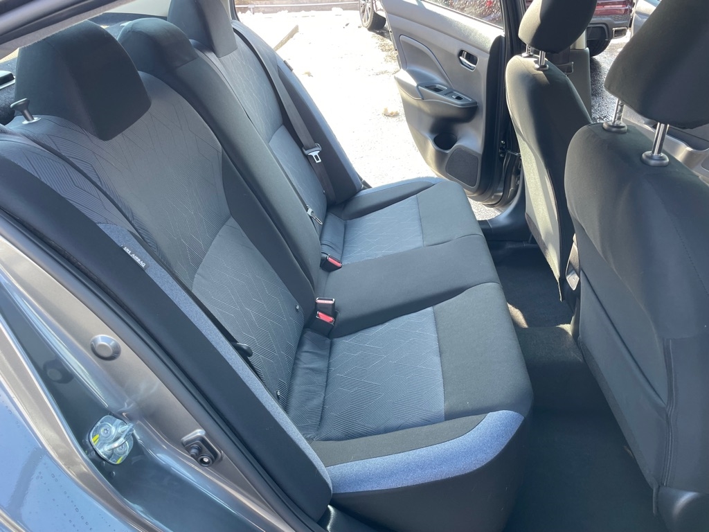 Nissan Versa SV 2025