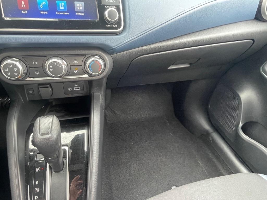 Nissan Versa SV 2025