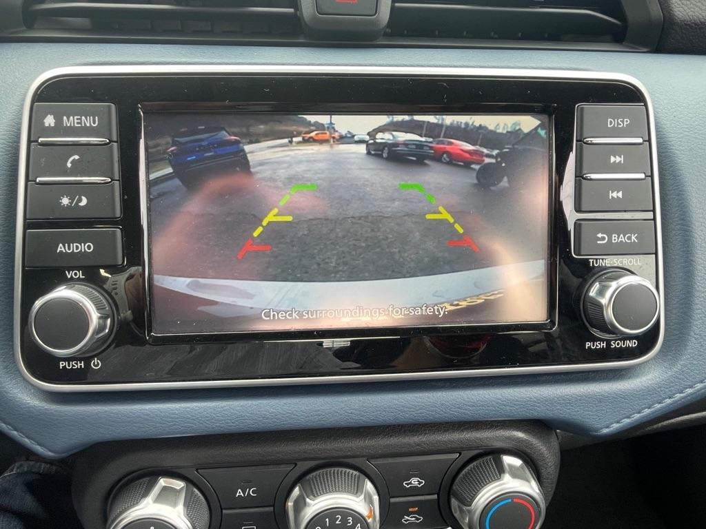 Nissan Versa SV 2025