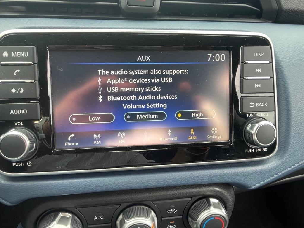 Nissan Versa SV 2025