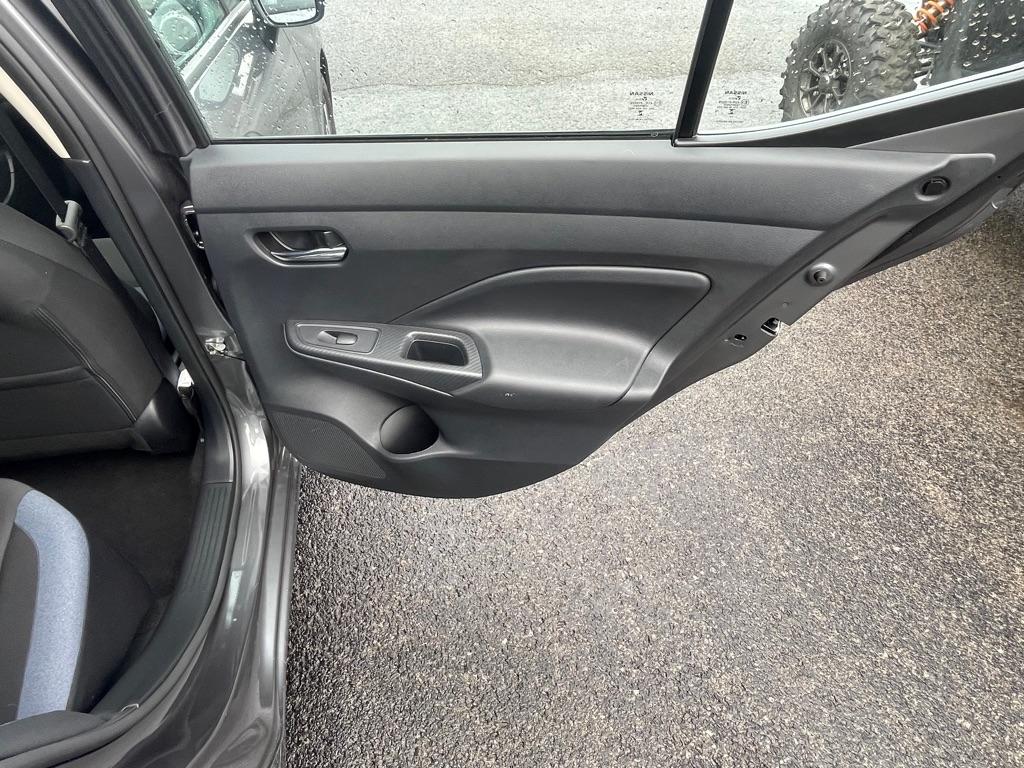 Nissan Versa SV 2025