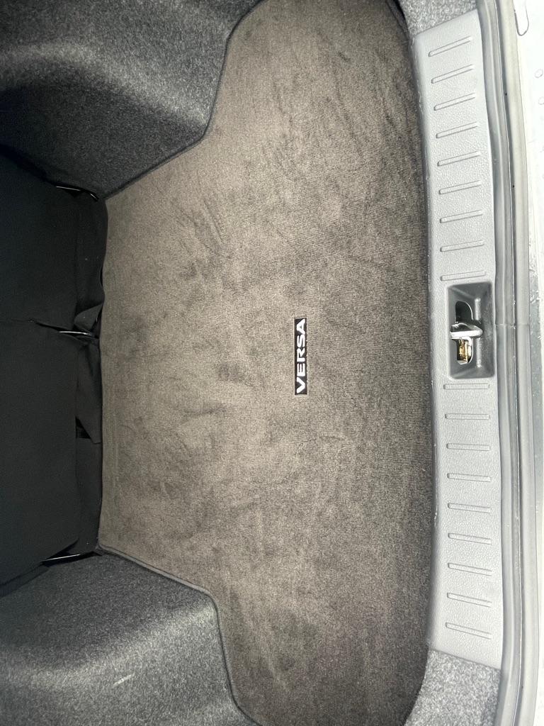 Nissan Versa SV 2025