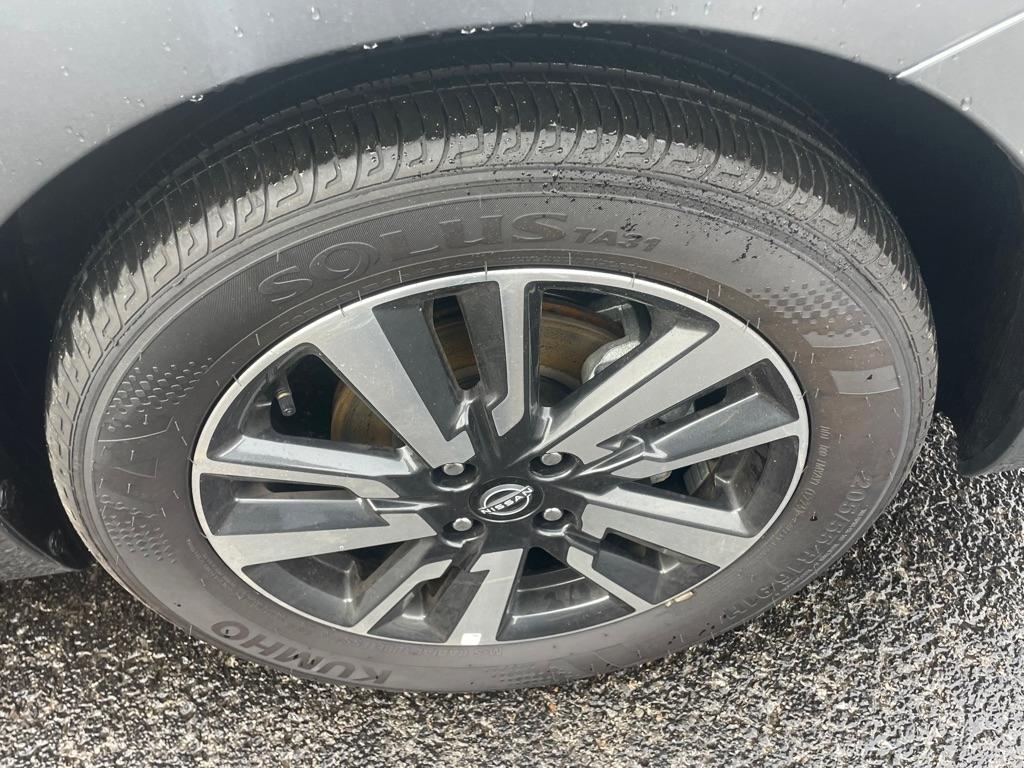 Nissan Versa SV 2025