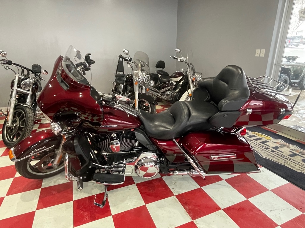 Harley-Davidson FLHTKL  2015