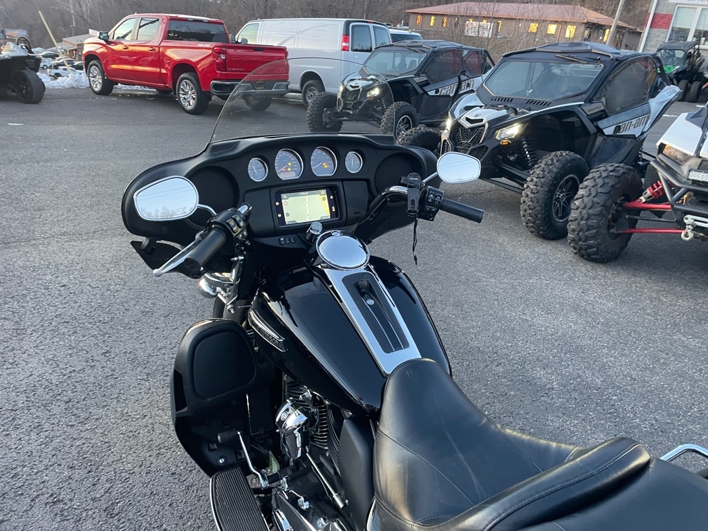 Harley-Davidson FLHTCUTG  2021