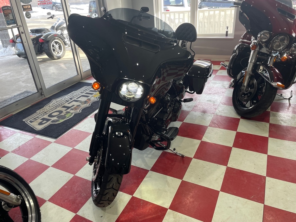 Harley-Davidson FLHXS  2023