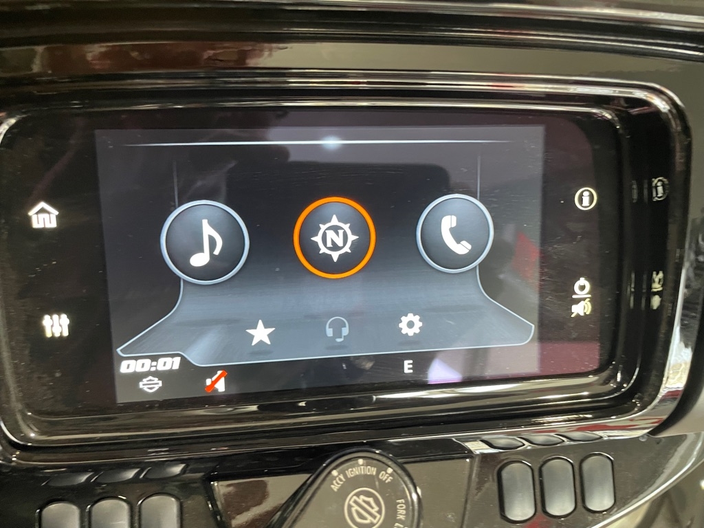 Harley-Davidson FLHXS  2023