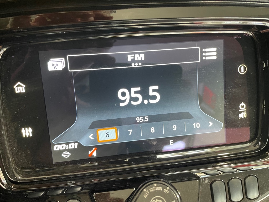 Harley-Davidson FLHXS  2023