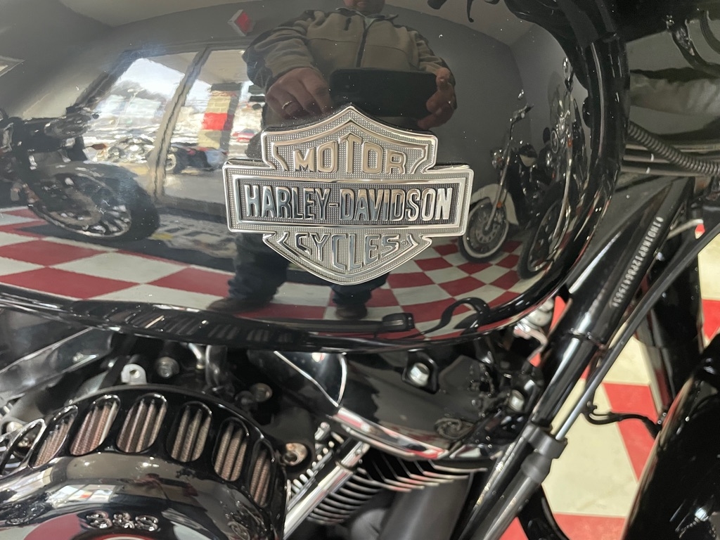 Harley-Davidson FLHXS  2023