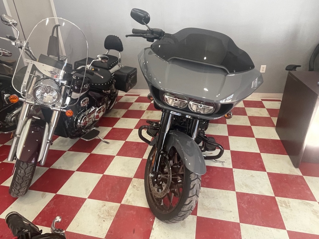 Harley-Davidson FLTRXST  2022