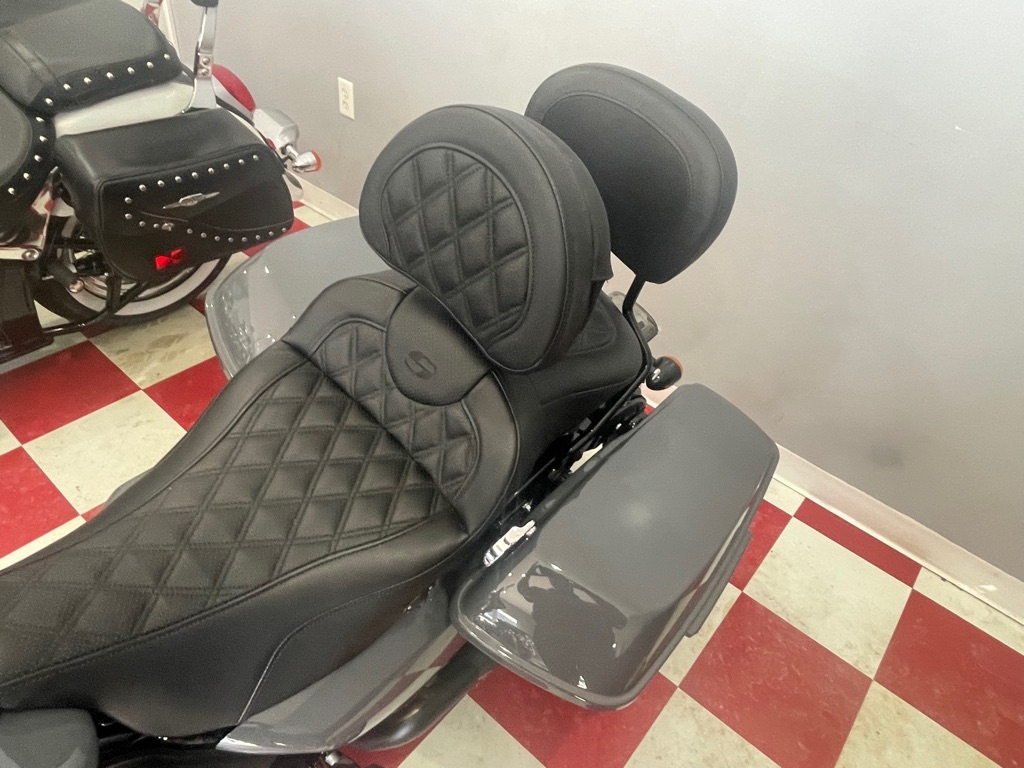 Harley-Davidson FLTRXST  2022