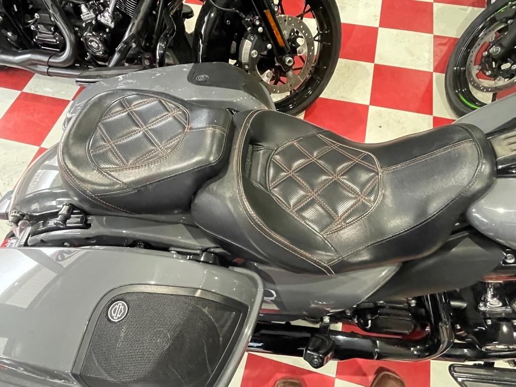 Harley-Davidson FLHXSE  2018