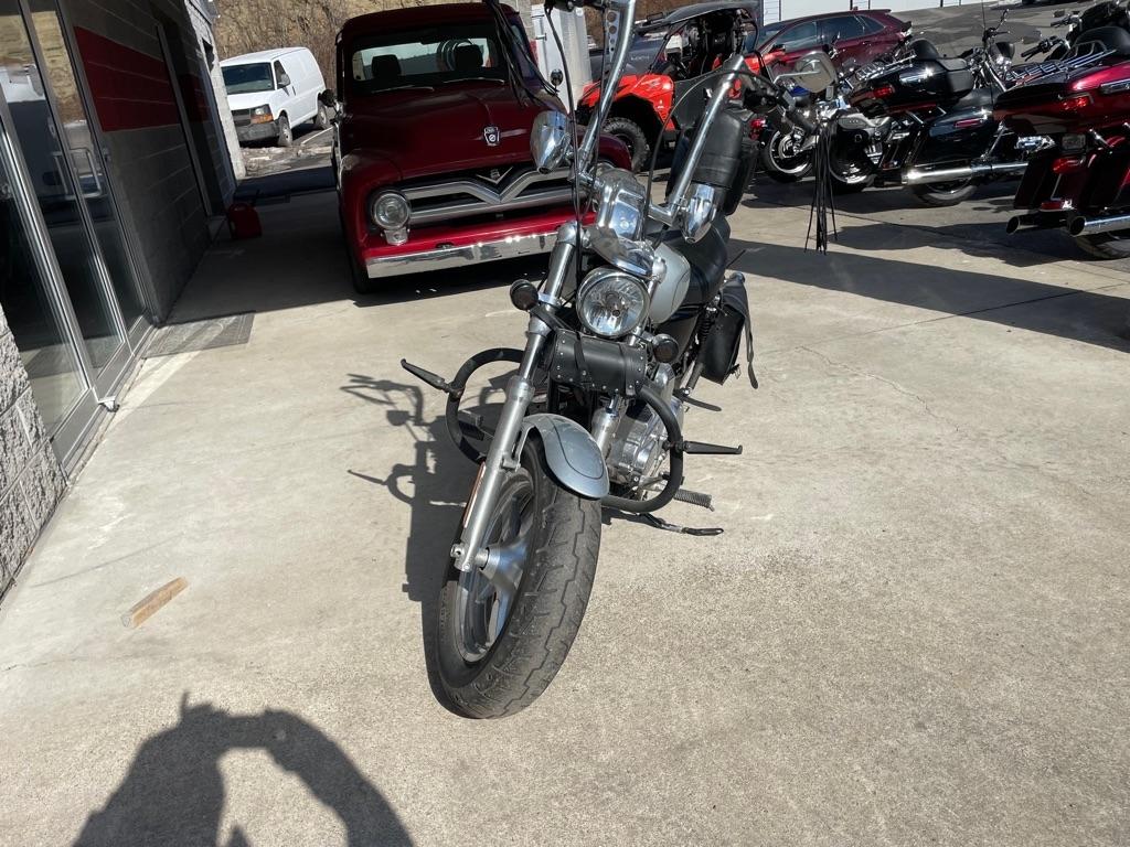 Harley-Davidson XL1200C  2012