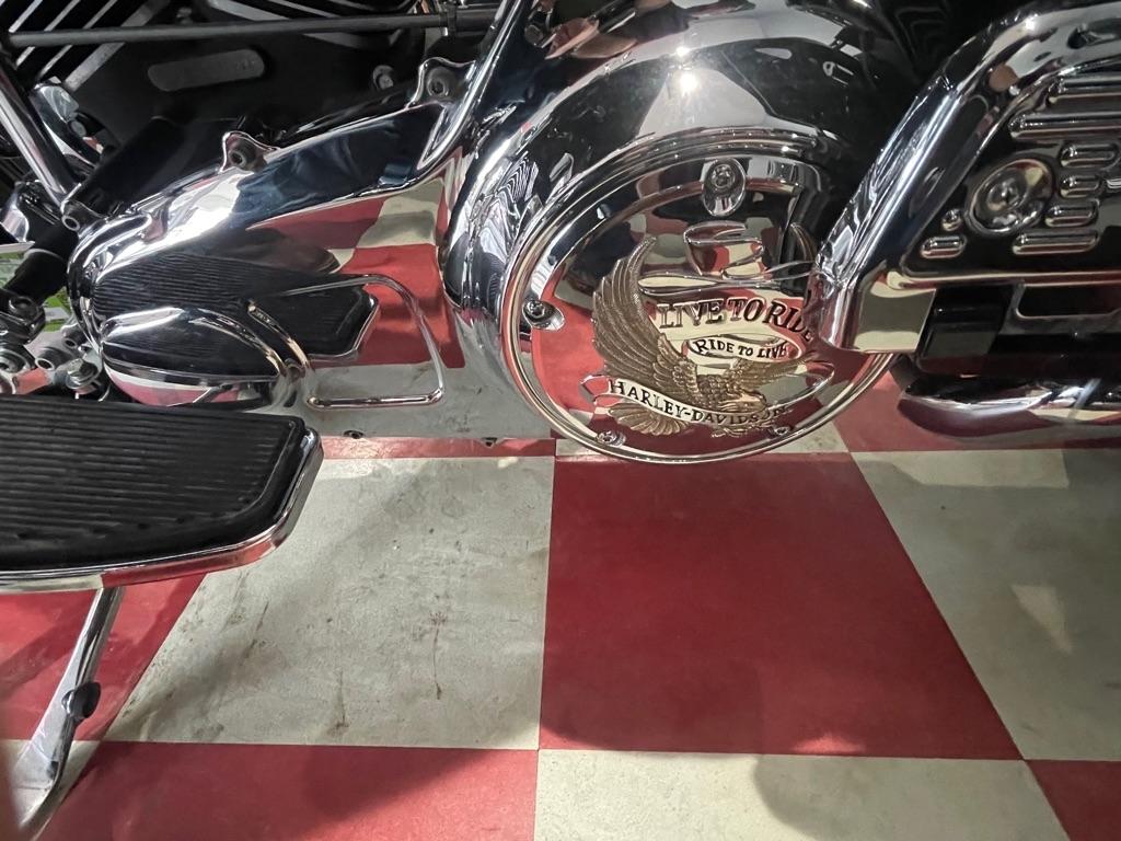 Harley-Davidson FLHRC  2009