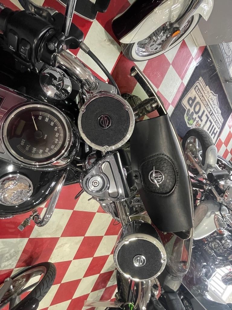 Harley-Davidson FLHRC  2009