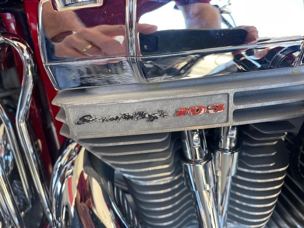 Harley-Davidson FLSTFSE  2005