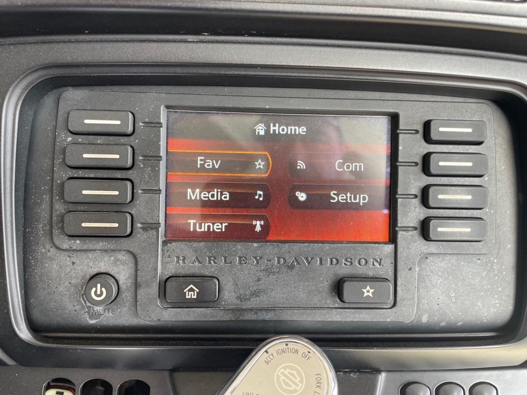 Harley-Davidson FLHTCU  2017