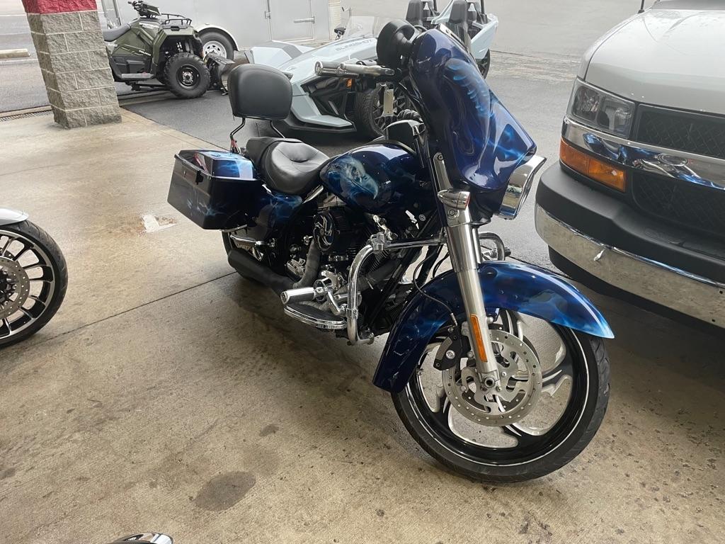 2010 Harley-Davidson FLHX 