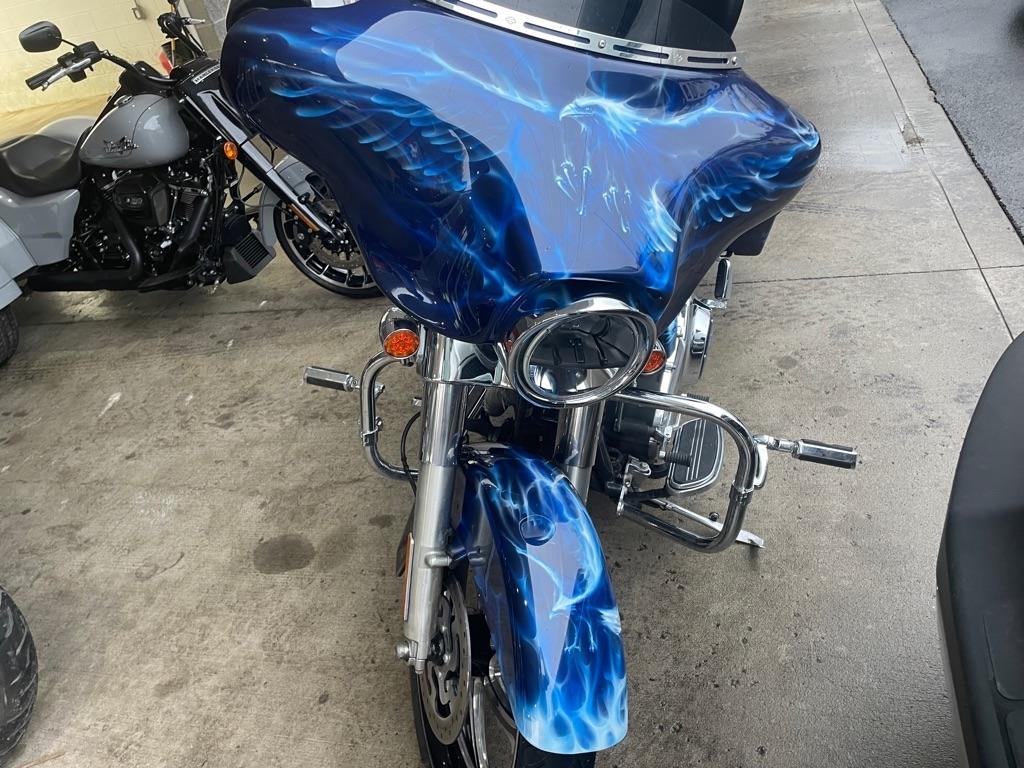 Harley-Davidson FLHX  2010