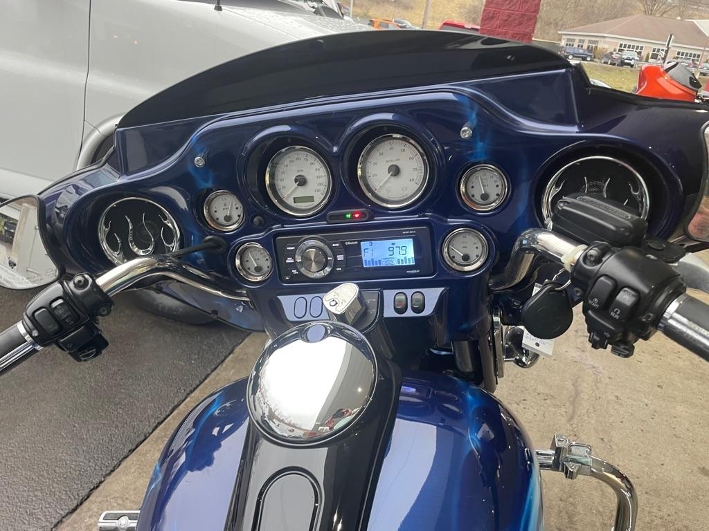 Harley-Davidson FLHX  2010