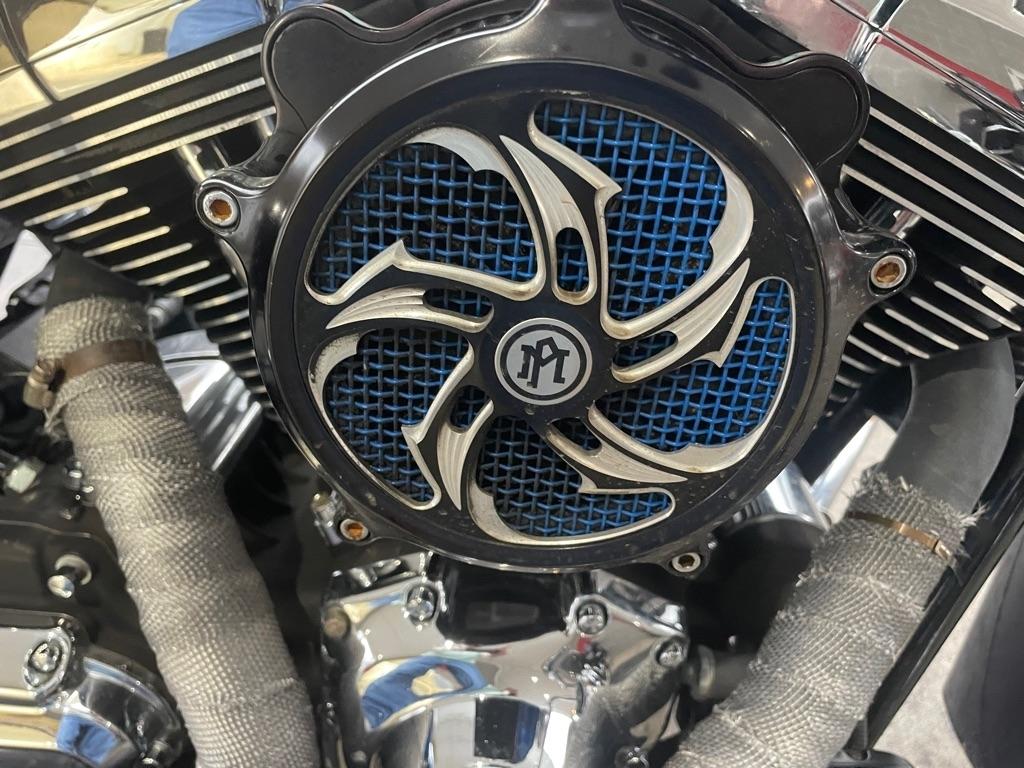 Harley-Davidson FLHX  2010