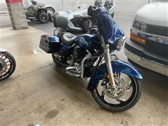 2010 Harley-Davidson FLHX 