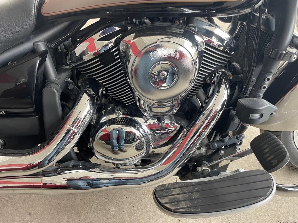 Kawasaki Vulcan 900 Classic LT  2011