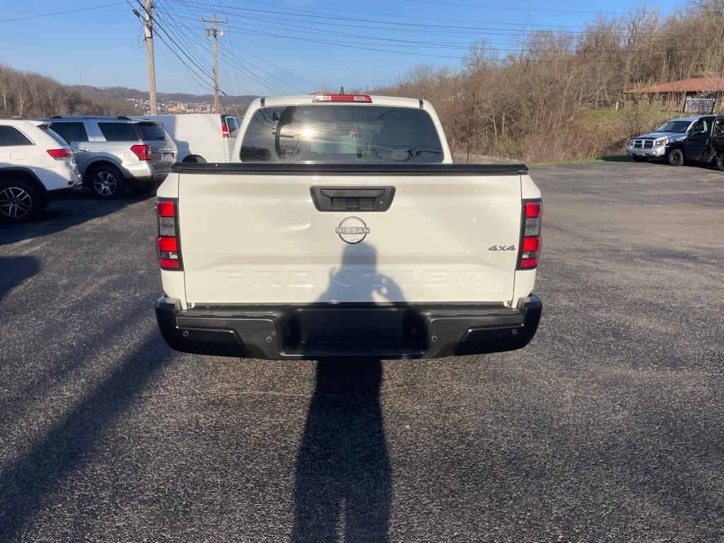 Nissan Frontier S Crew Cab 4WD 2022