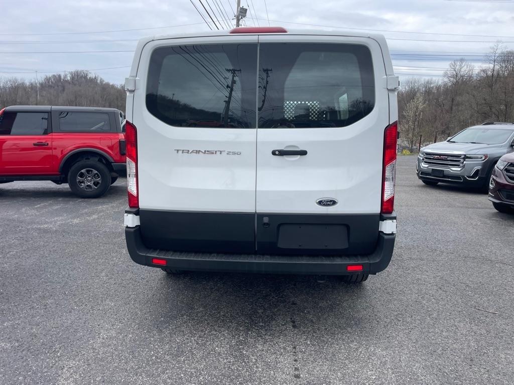 Ford Transit 250 Van 2024