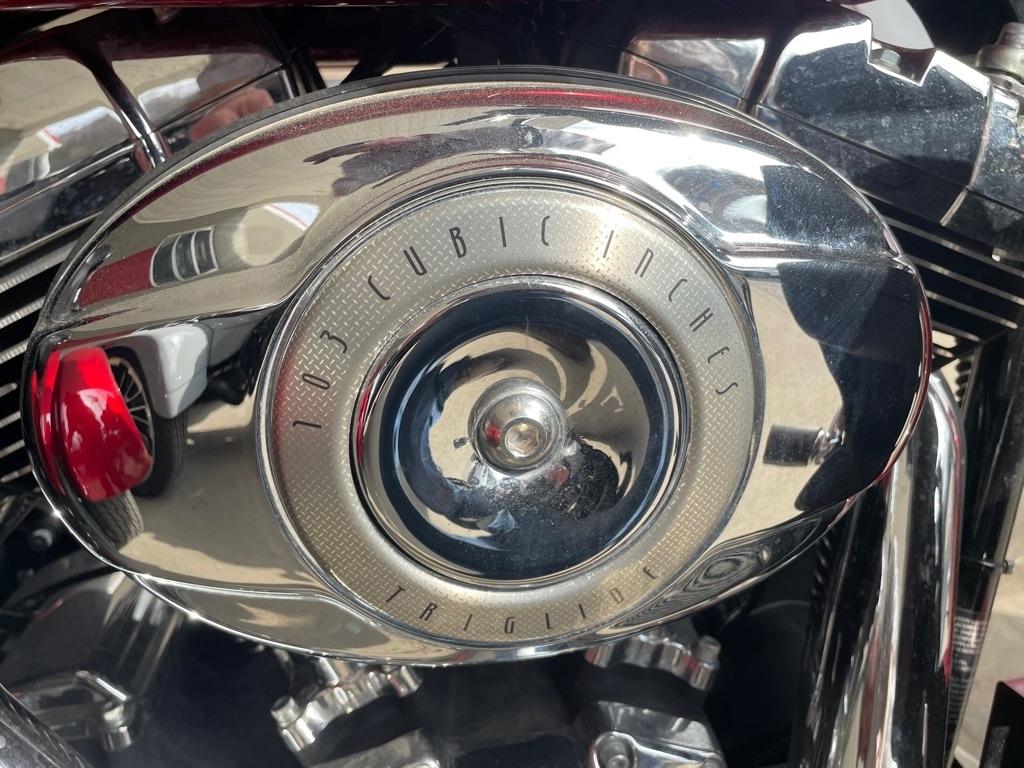 Harley-Davidson FLHTCUTG  2013