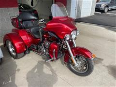 2013 Harley-Davidson FLHTCUTG 