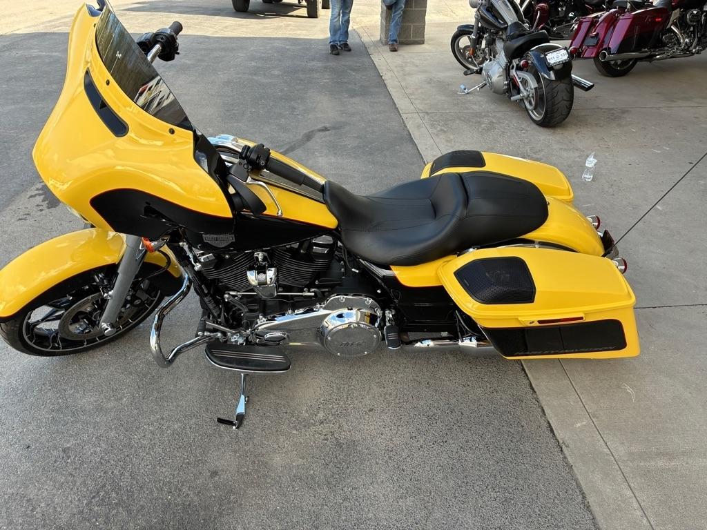 Harley-Davidson FLHXS  2023