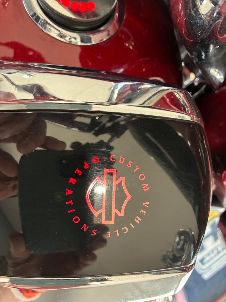 Harley-Davidson FLHXSE  2012