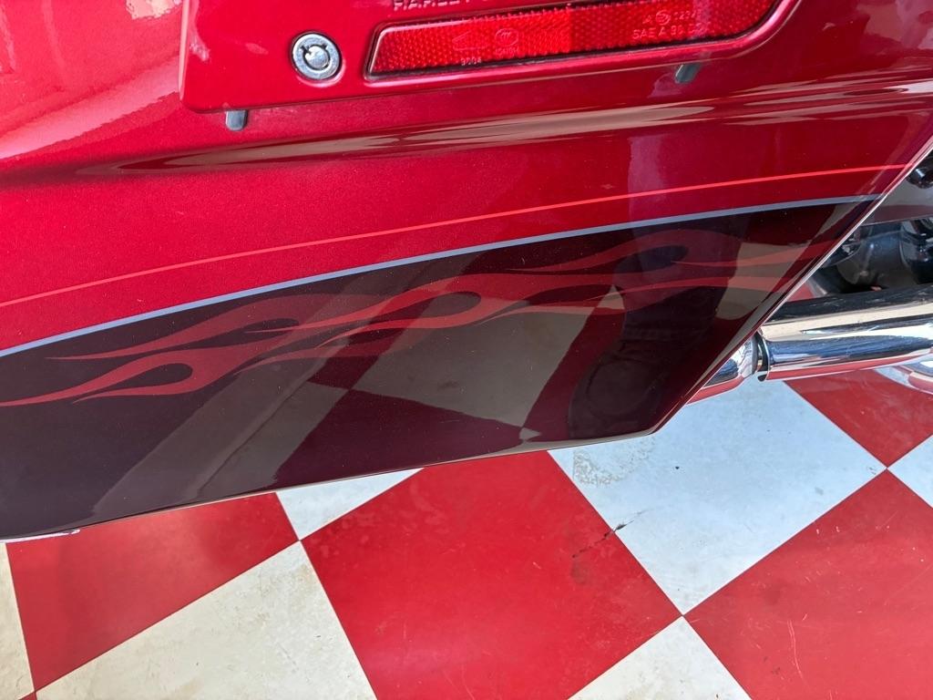 Harley-Davidson FLHXSE  2012