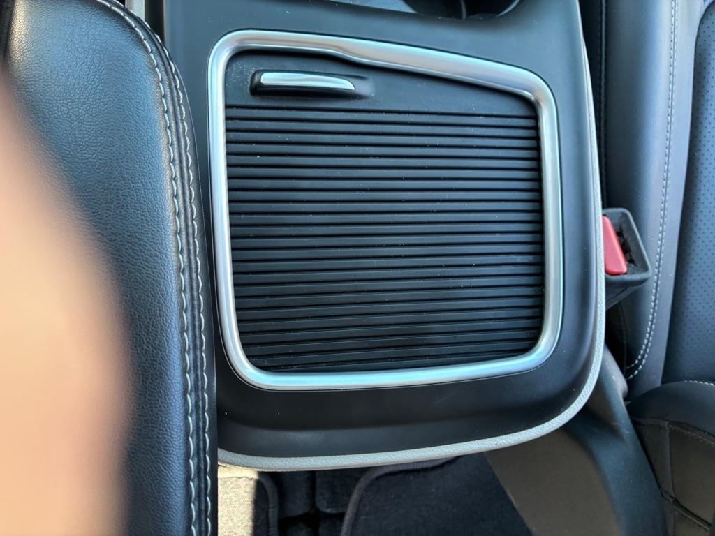 Chrysler Pacifica Touring L 2024