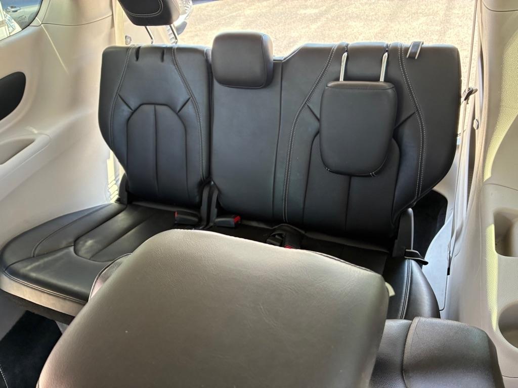 Chrysler Pacifica Touring L 2024